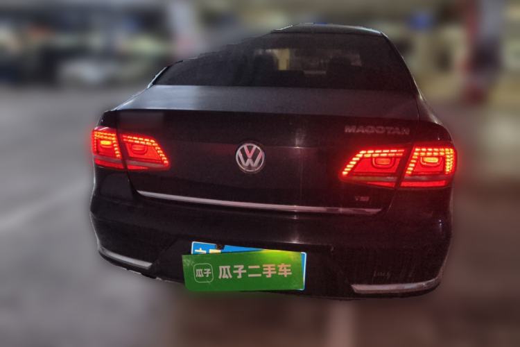 Used Volkswagen Magotan 2013 1.8TSI Luxury Model Rear