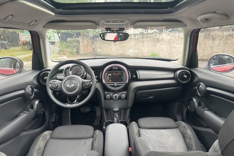 Used MINI 2016 1.5T COOPER Five-Door Edition
