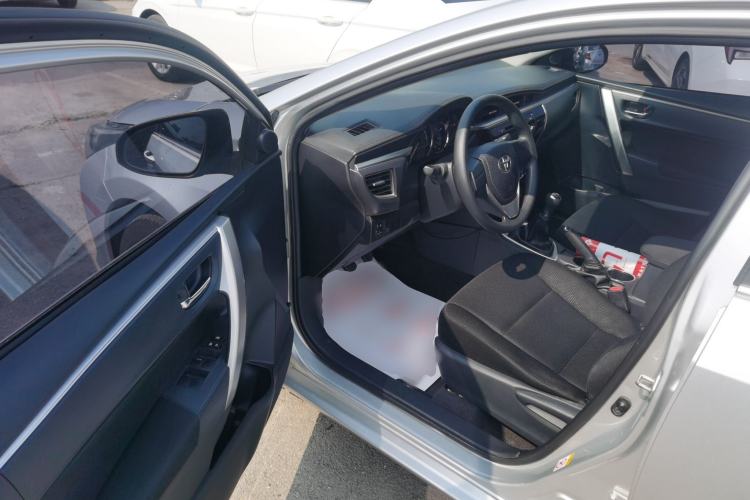 Used Toyota Corolla 2014 1.6L Manual GL
