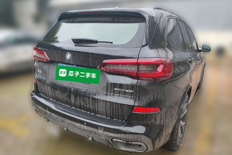 Used BMW X5 2021 xDrive40i Luxury Model with M Sport Package Rear Right 45 Deg