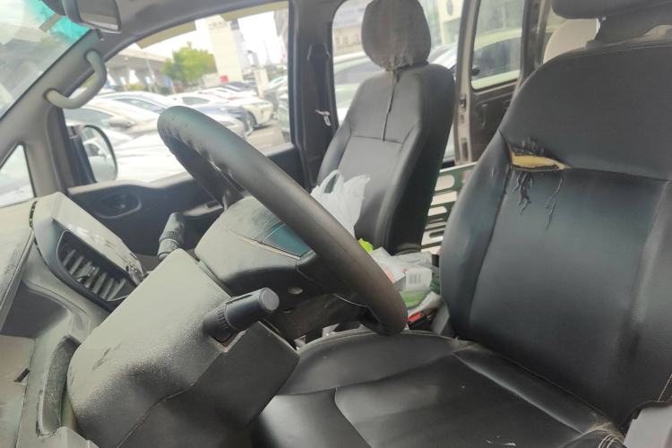 Used FORTHING Lingzhi 2017 Facelifted M3L 1.6L 7-Seater Standard Version