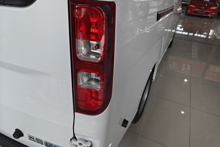 Used Wuling Yangguang 2025 Model 400km Bus Edition—Comfort Edition
