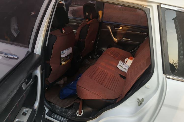 Used Haval H6 2015 Sport Edition 1.5T Automatic Two-Wheel Drive Luxury Model Left Rear Seat