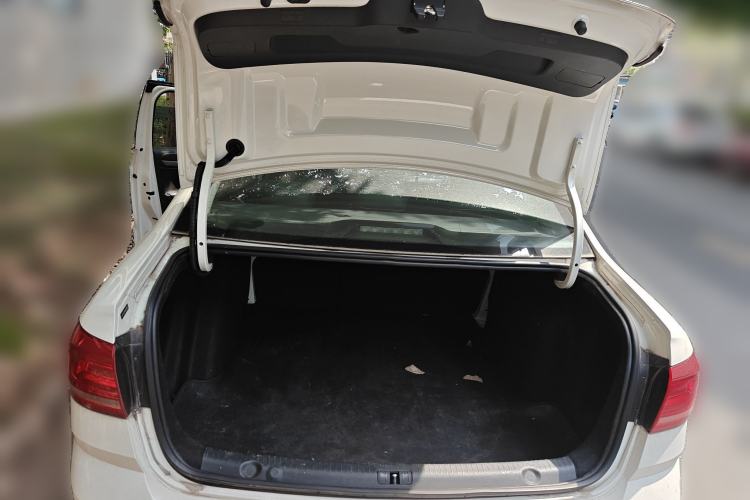 Used Volkswagen Lavida 2017 1.6L Automatic Comfort Edition