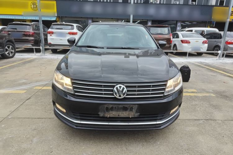 Used Volkswagen Lavida 2015 1.6L Automatic Comfort Edition Front