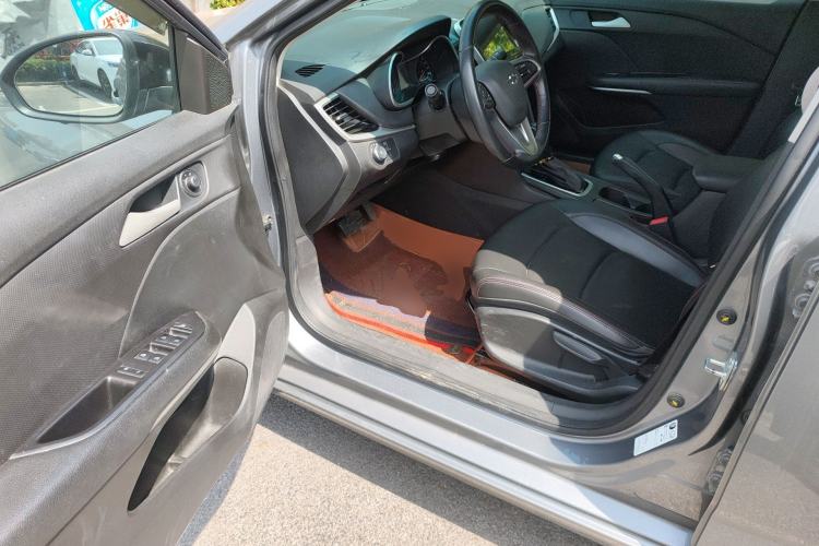 Used Chevrolet Monza 2020 Light Hybrid Redline 320T Dual-Clutch Thrilling Edition