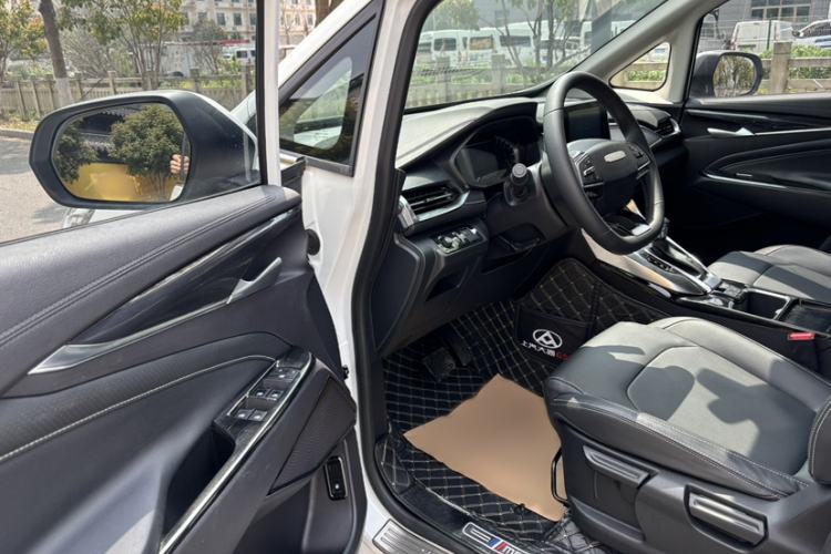 Used SAIC MAXUS G50 2022 1.5T Automatic Comfort Touring B
