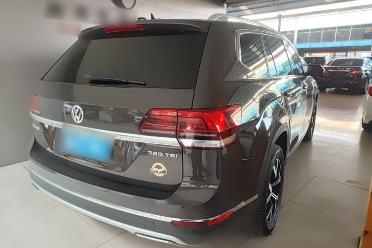 Used Volkswagen Teramont 2017 380TSI Four-Wheel Drive Luxury Edition Rear Right 45 Deg