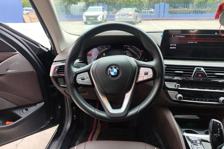 Used BMW 5 Series 2021 525Li Luxury Package Steering Wheel