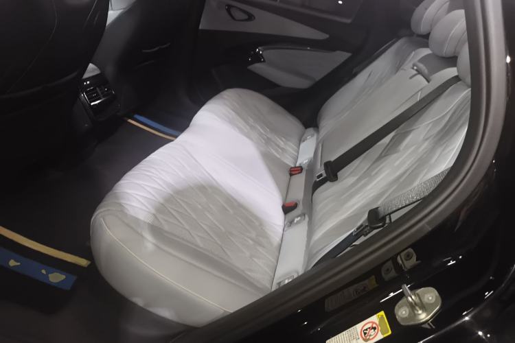 Used BYD Seal 2022 550 km Standard Range Rear-Wheel Drive Elite Version