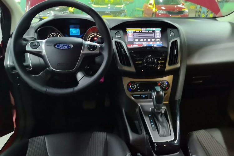 Used Ford Focus 2012 Hatchback 1.6L Automatic Fashion Edition
