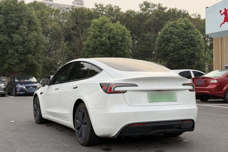 Used Tesla Model 3 2023 Long-Range All-Wheel-Drive Version
