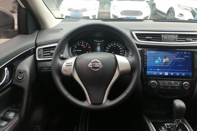 Used Nissan Qashqai 2016 2.0L CVT Luxury Edition Steering Wheel