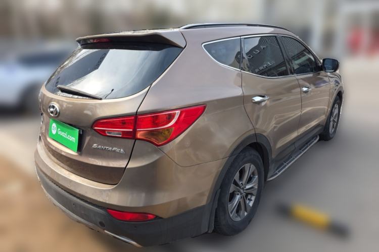 Used Hyundai Santa Fe 2013 2.4L Automatic Two-Wheel Drive Smart Version