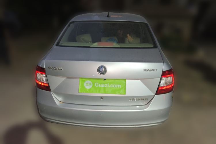 Used Skoda Rapid 2015 1.6L Automatic Smart Selection Model