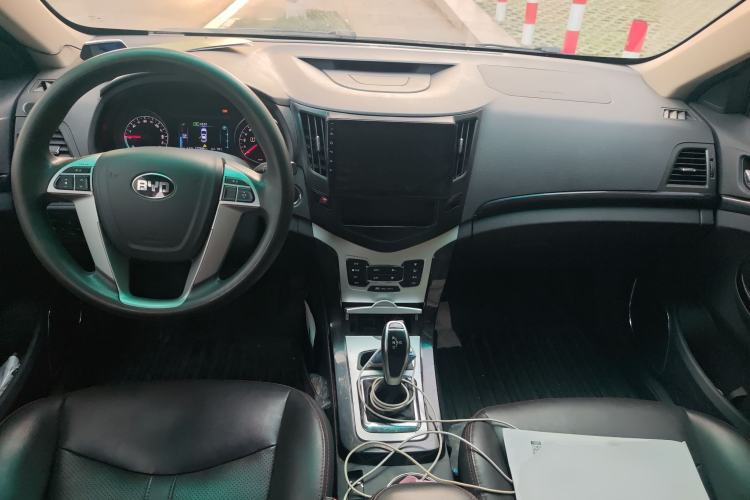 Used BYD e5 2018 Travel Edition
