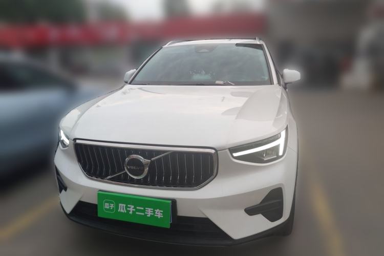 Used Volvo XC40 2024 B4 4x4 Smart Luxury Edition
