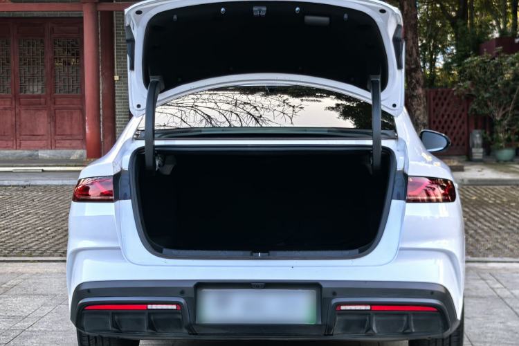 Used BYD Qin L 2025 DM-i Smart Drive 80KM Superior Model