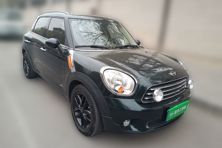 Used MINI Countryman  Front Right 45 Deg