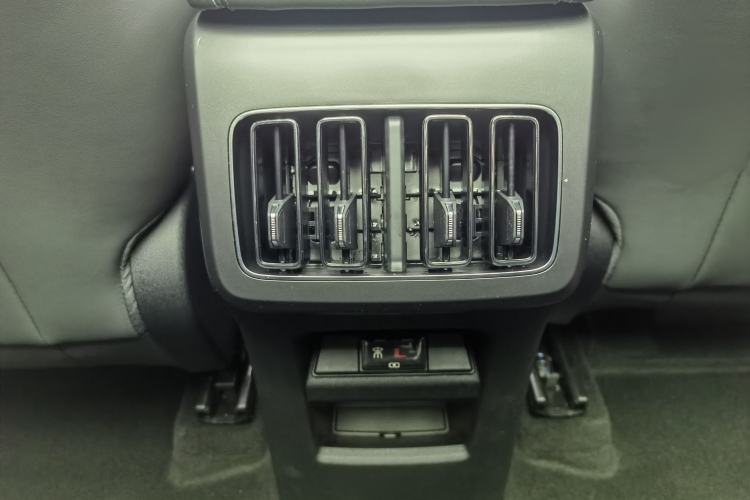 Used BYD Song L DM-i 2024 112 km Beyond Edition