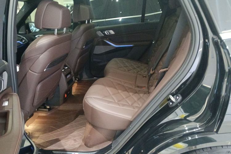 Used BMW X5 2022 Restyled xDrive 40Li Luxury Edition M Sport Package
