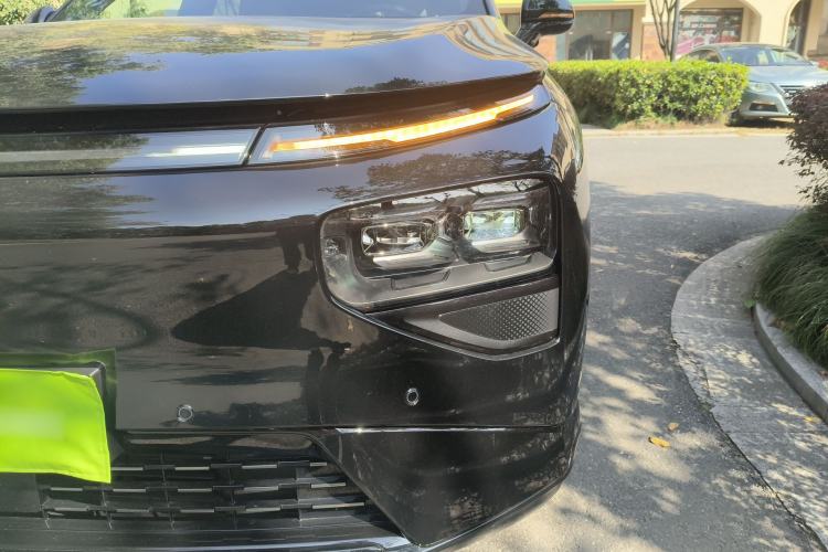 Used XPeng G9 2025 680 Ultra-Long Range All-Wheel Drive Max Left Front Headlight