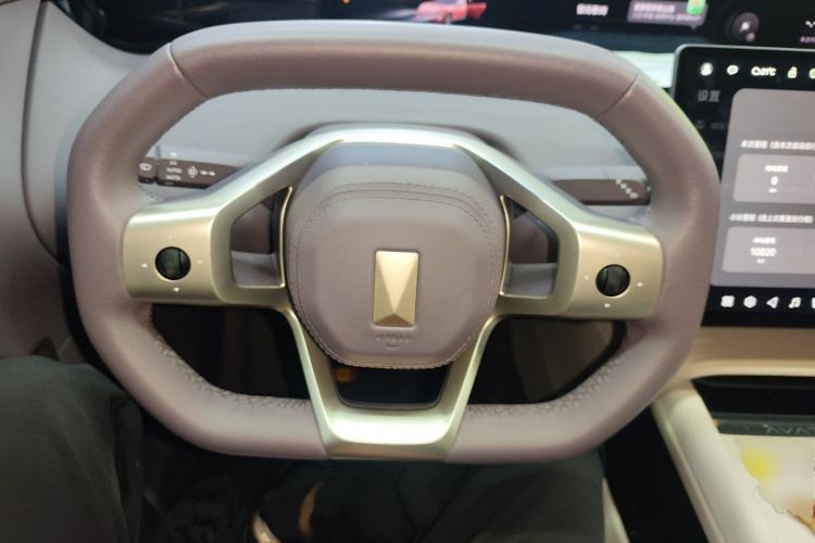 Used Avatr 06 2025 Pro Range-Extended Edition Steering Wheel