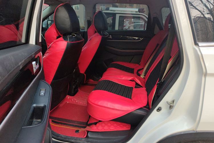 Used FORTHING Joyear X5 2017 Enjoy Series 1.6L CVT Luxury Model
