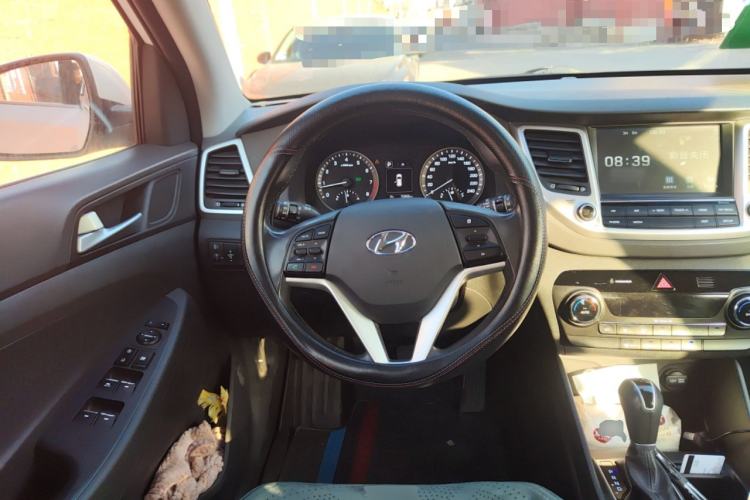 Used Hyundai Tucson 2018 1.6T Dual-Clutch Two-Wheel Drive 15th Anniversary Special Edition