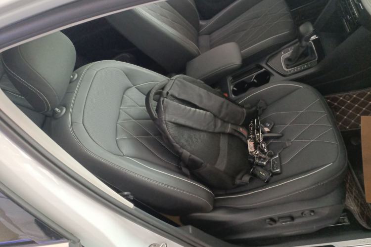 Used Volkswagen Tiguan L 2023 330TSI Automatic Two-Wheel Drive R-Line Enjoyment Edition