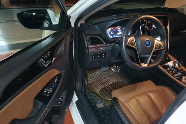 Used BYD Qin New Energy 2018 Qin EV450 Smart Connect Prestige Model
