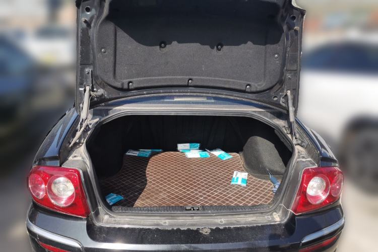 Used Hyundai MoInca 2009 1.8L Manual Comfort Edition GL Trunk