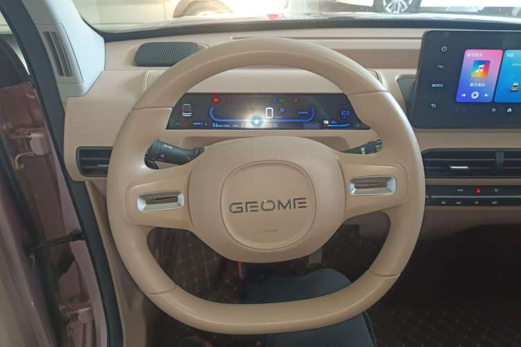 Used Geely Galaxy Panda 2023 Panda Mini 200km Endurance Bear