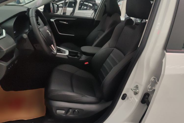 Used Toyota Wildlander 2023 2.0L CVT Two-Wheel Drive Luxury PLUS Edition