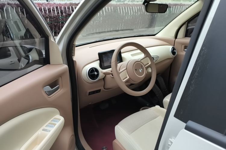 Used Wuling Hongguang MINIEV 2025 Four-Door Version Advanced Edition
