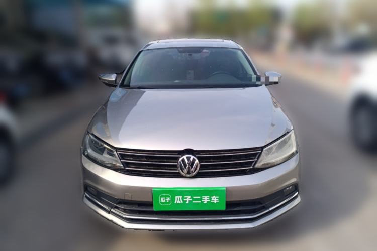 Used Volkswagen Sagitar 2015 1.6L Automatic Comfort Model
