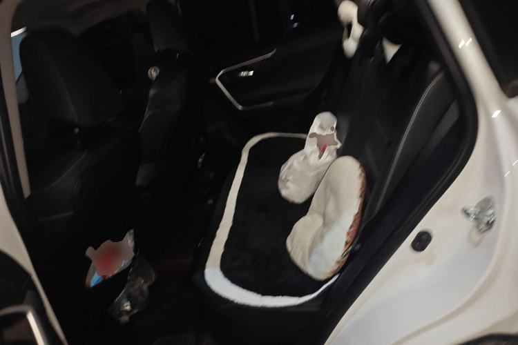 Used Toyota RAV4 2023 Dual-Engine 2.5L E-CVT Two-Wheel Drive Elite Plus Edition