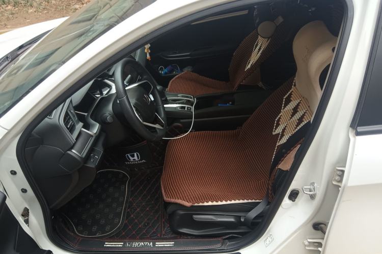 Used Honda Civic 2016 220TURBO CVT Luxury Edition
