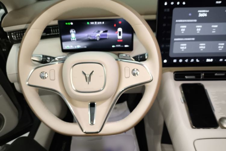 Used VOYAH FREE 2025 Model FREE+ Four-Wheel-Drive Qiankun Edition
