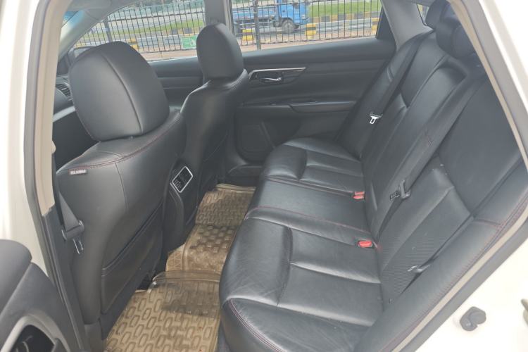 Used Nissan Teana 2016 Revised Version 2.0L XL Comfort Edition Interior 3