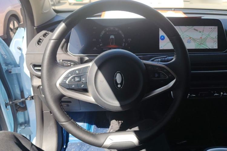 Used ORA Good Cat 2022 400km Standard Range Luxury Version Ternary Lithium Steering Wheel
