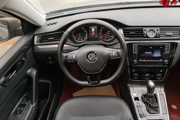 Used Volkswagen Passat 2016 330TSI DSG Prestige Edition Steering Wheel