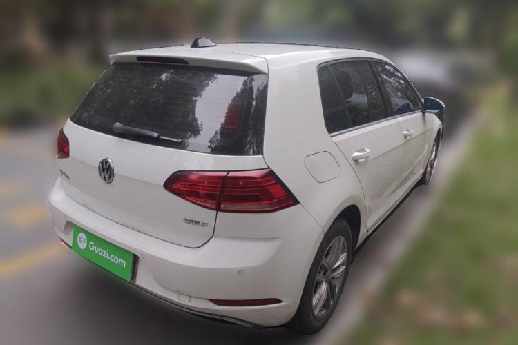 Used Volkswagen Golf 2018 1.6L Automatic Comfort Model Rear Right 45 Deg