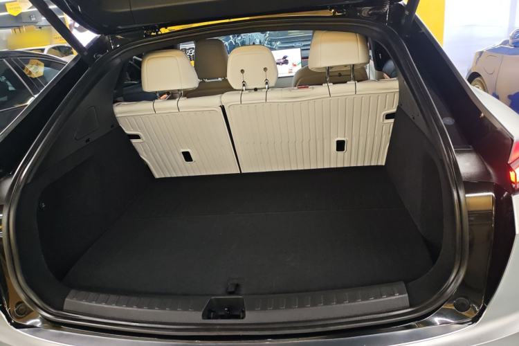 Used ONVO L60 2024 60 kWh Rear-Drive Version
