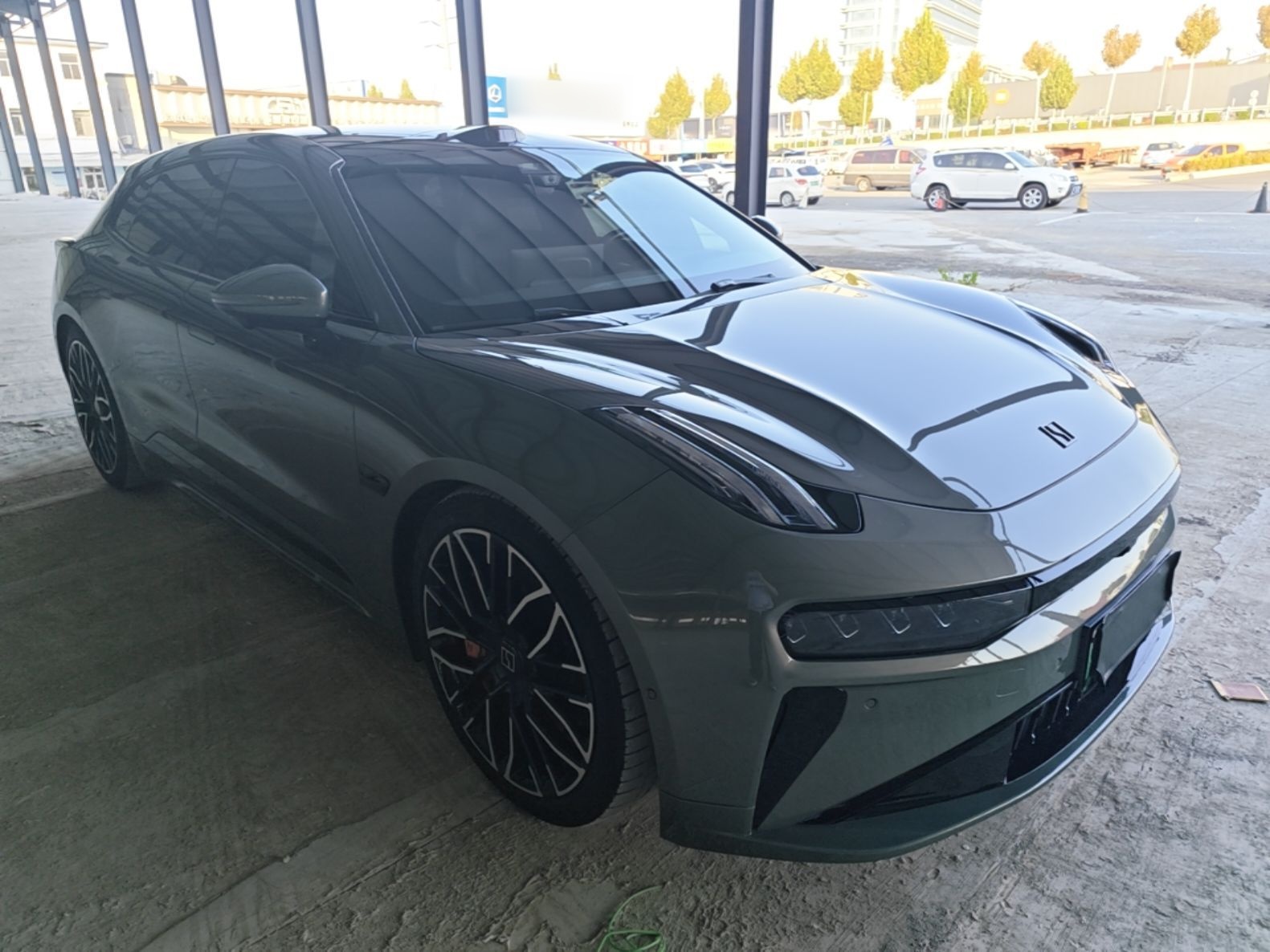 Zeekr 001 2024 YOU Edition 100 kWh All-Wheel Drive — снимка 3