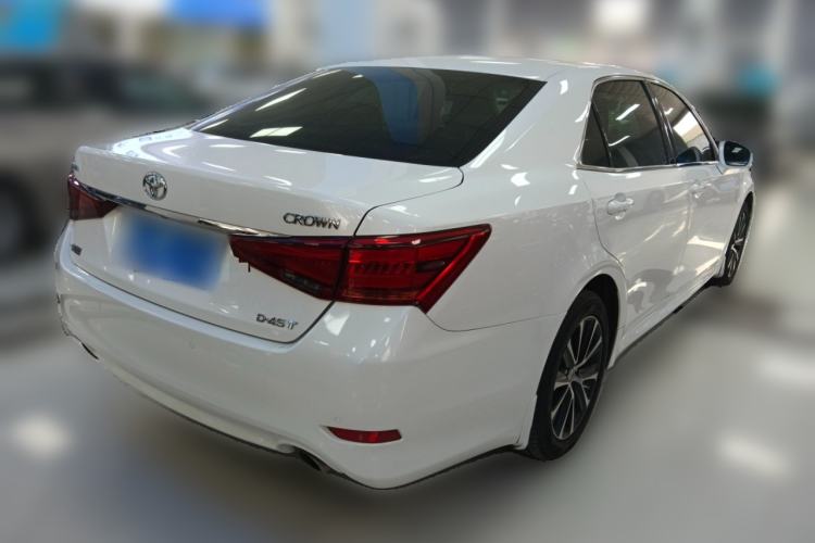 Used Toyota Crown 2018 2.0T Fashion Edition Rear Right 45 Deg