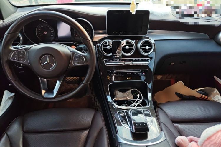 Used Mercedes-Benz GLC 2019 Facelift GLC 260 L 4MATIC Luxury Model