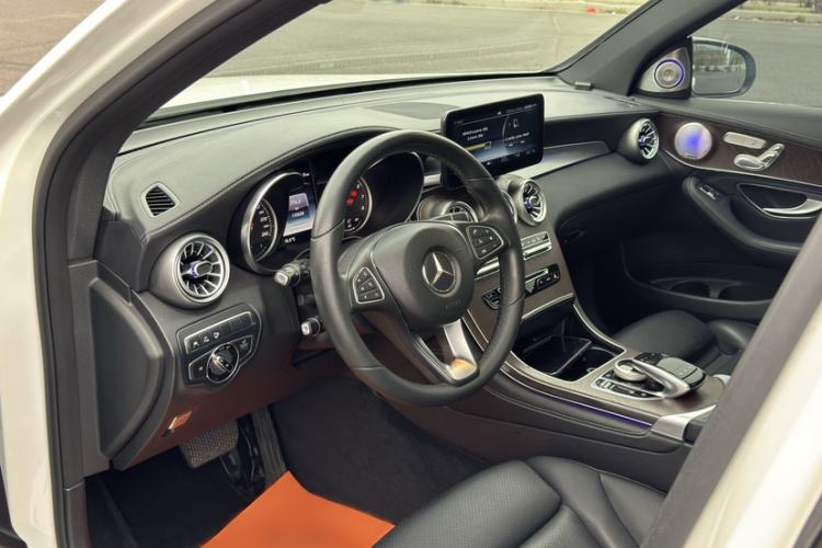 Used Mercedes-Benz GLC 2017 GLC 300 4MATIC Sport Edition