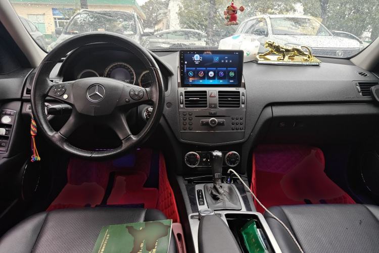 Used Mercedes-Benz C-Class 2010 C 180K Classic model