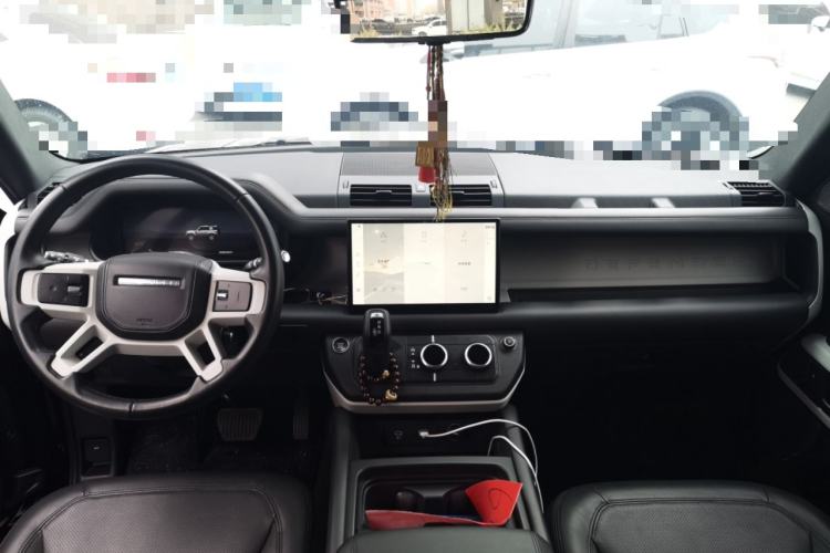 Used Land Rover Defender 2023 Facelift 90 3.0T P400 XS
